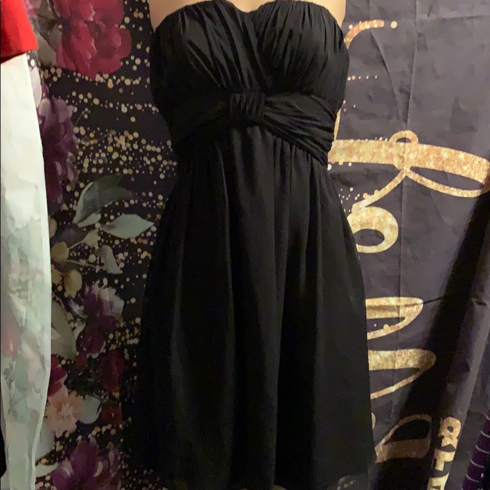 White House Black Market size 0 black lined dress